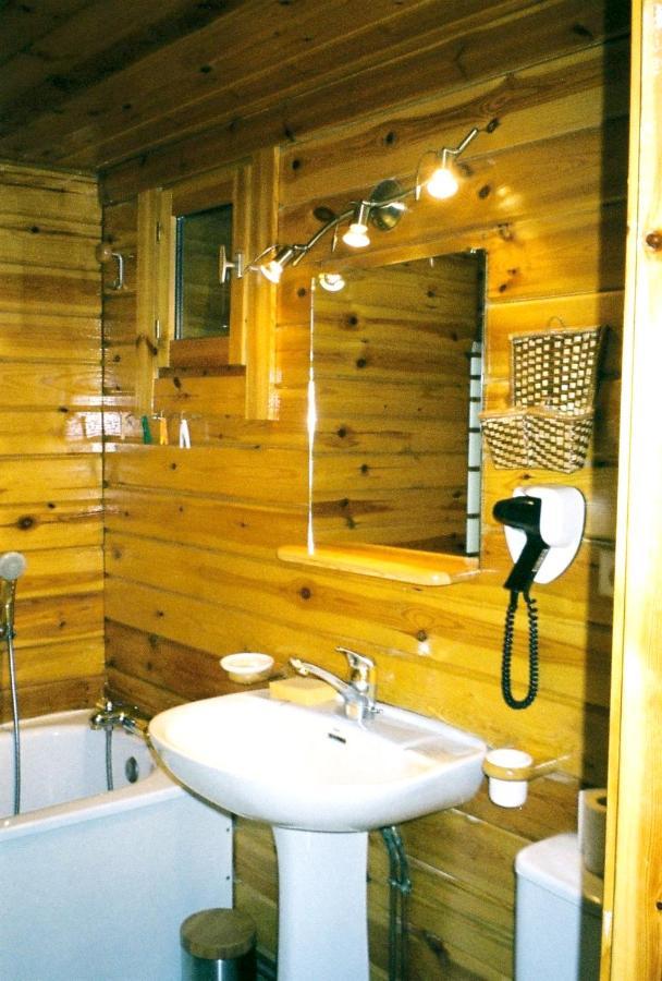 Chalet Cosy A Sixt-Fer-A-Cheval Avec Vue Sur La Montagne ภายนอก รูปภาพ